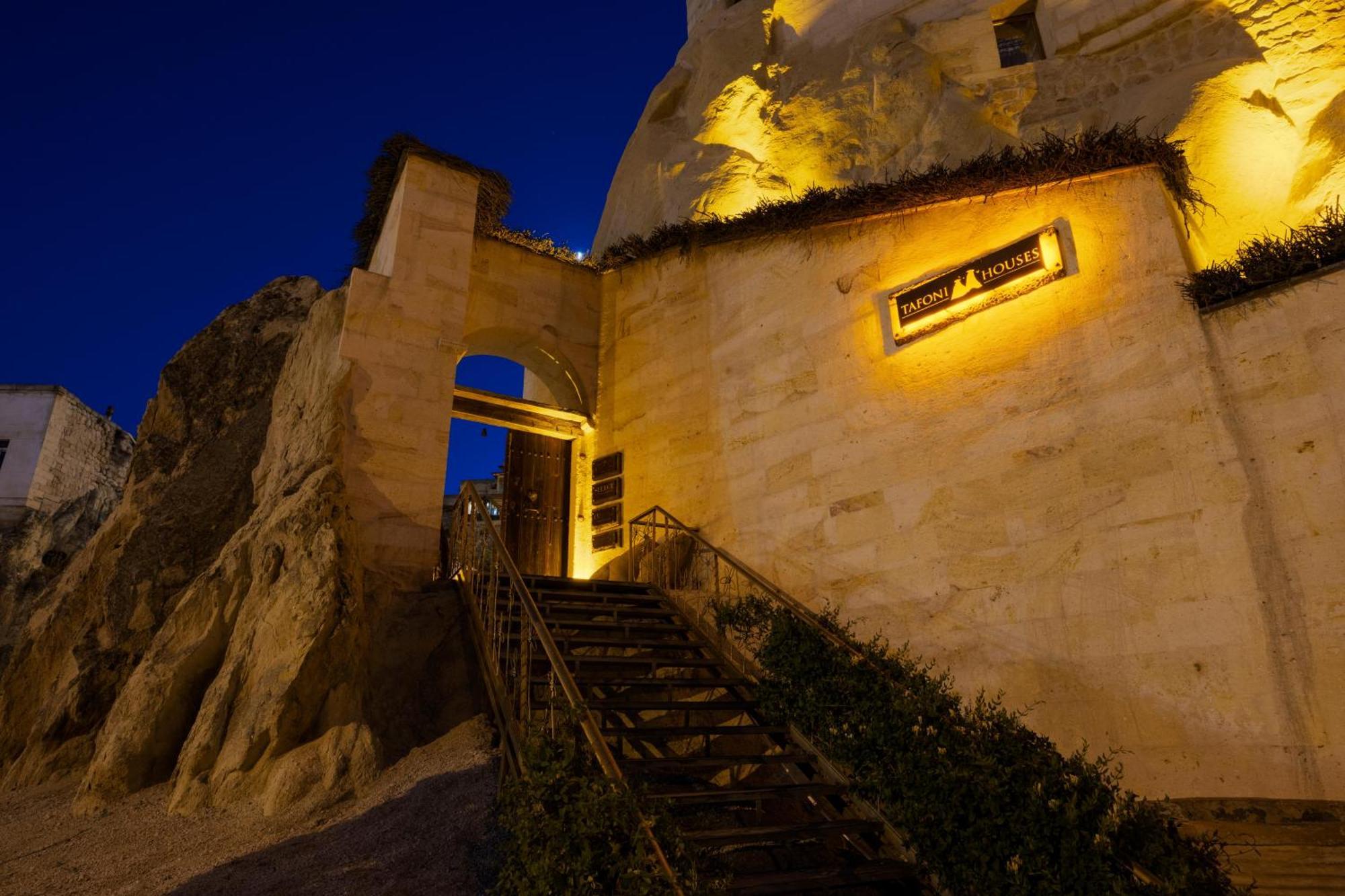 Tafoni Houses Cave Hotel Ortahisar Esterno foto
