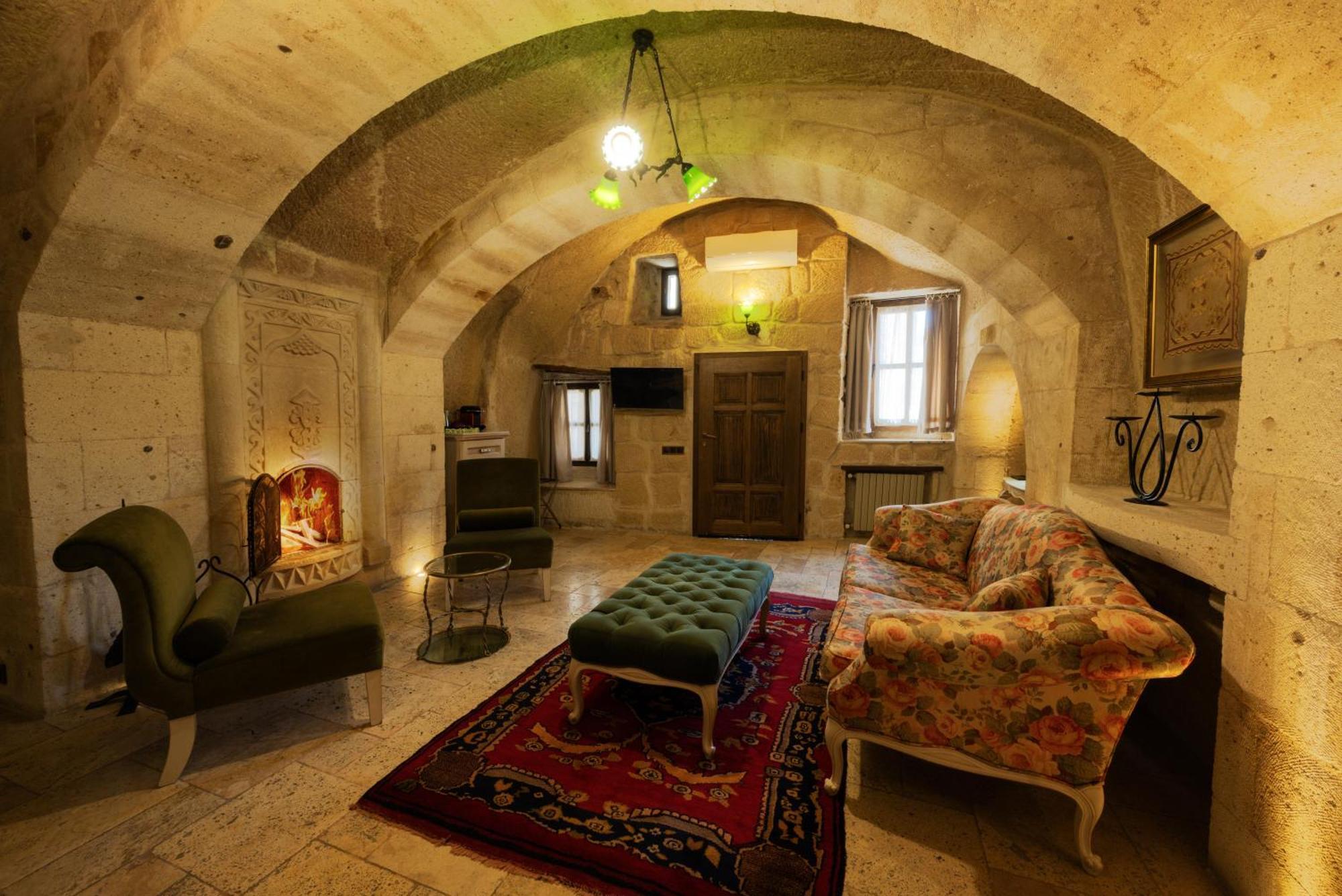 Tafoni Houses Cave Hotel Ortahisar Esterno foto