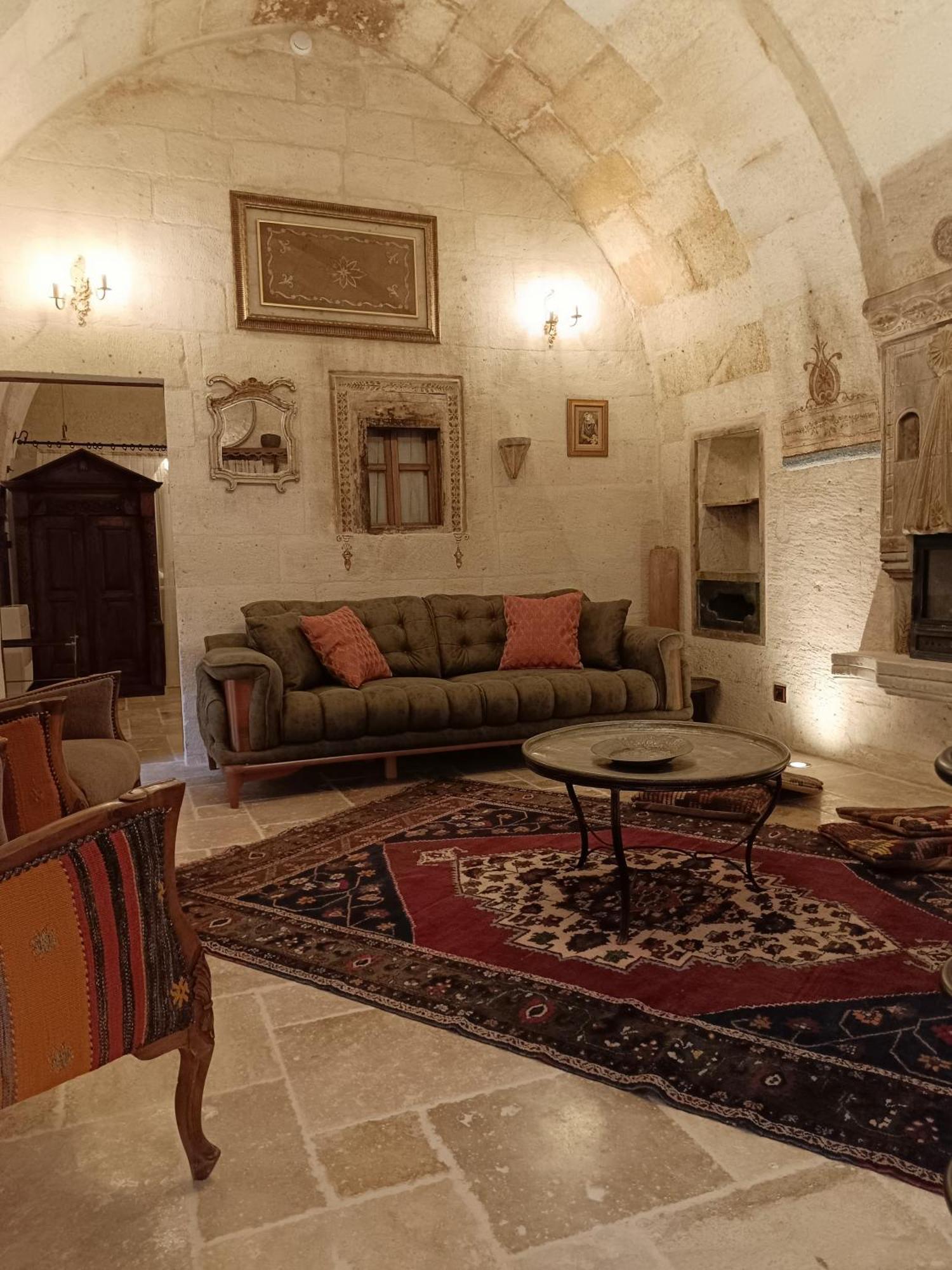 Tafoni Houses Cave Hotel Ortahisar Esterno foto
